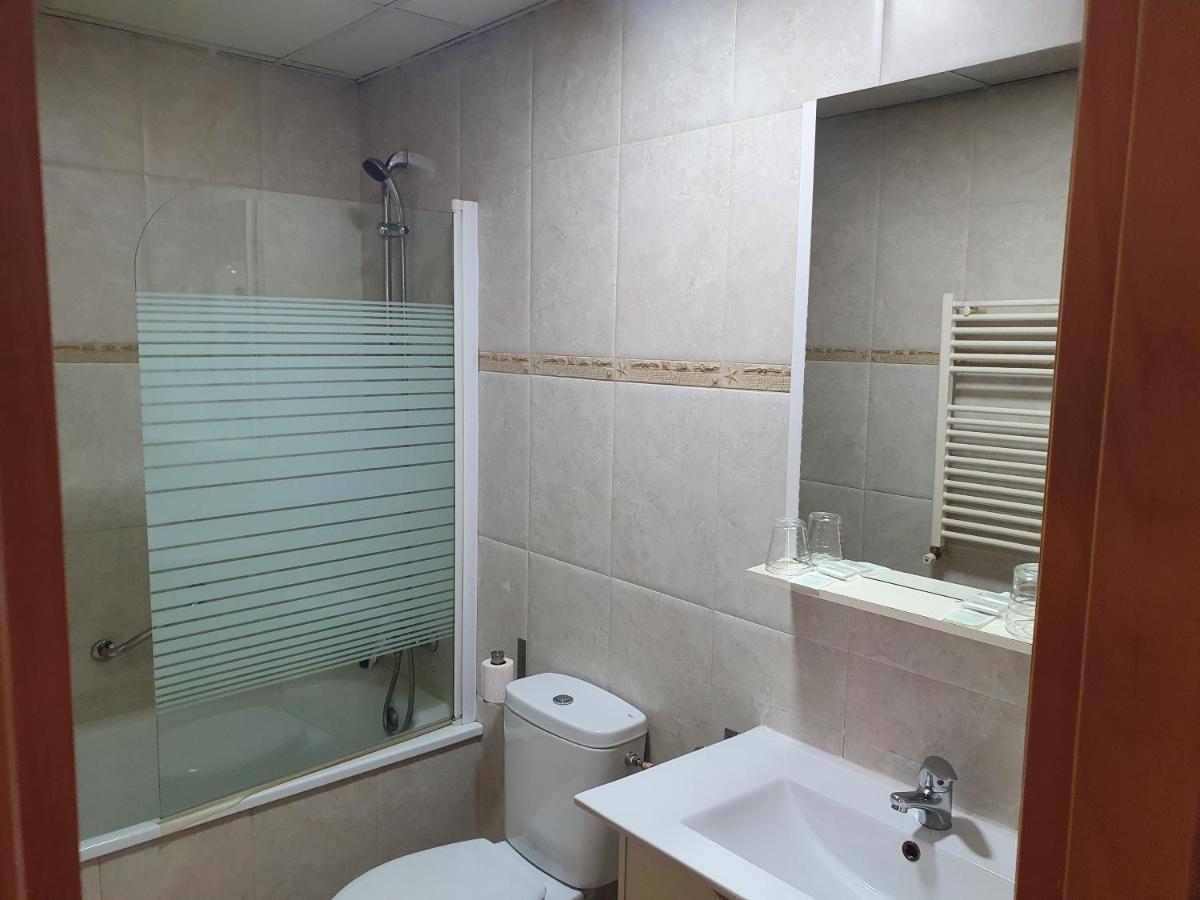 Hostal Fronton Алькобендас Екстер'єр фото